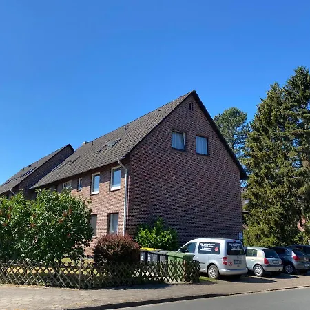 Stilvolle 2 Schlafzimmer Apartments Heidegarten, Osterheide, Zentrum Schneverdingen Buitenkant foto