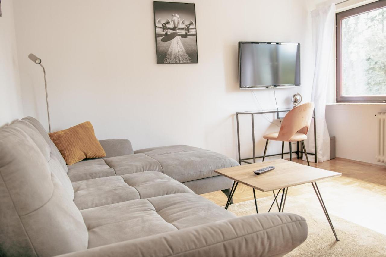 Stilvolle 2 Schlafzimmer Heidegarten, Osterheide, Zentrum Apartment